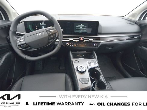 New 2026 Kia Sportage EX image 17