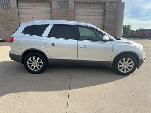 Used 2012 Buick Enclave Leather AWD/4WD image 39