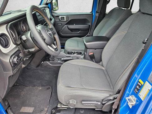 Used 2024 Jeep Wrangler Sport S image 14