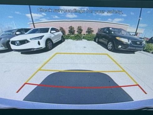 Used 2023 Hyundai Tucson SE image 32