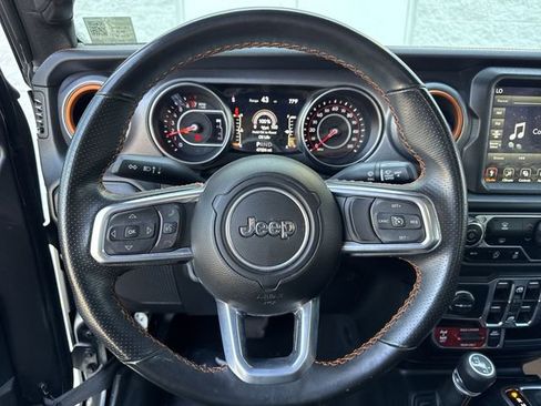 Used 2022 Jeep Gladiator Mojave w/ Trailer Tow Package image 17