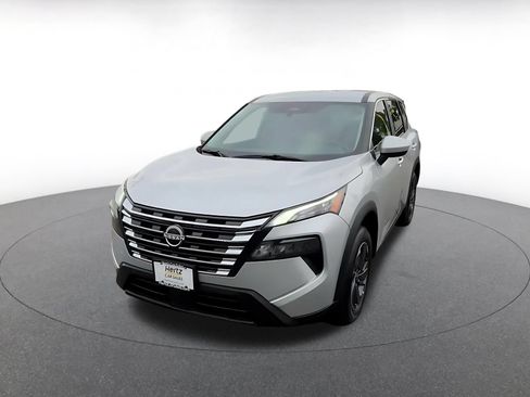 Used 2025 Nissan Rogue SV FWD image 6