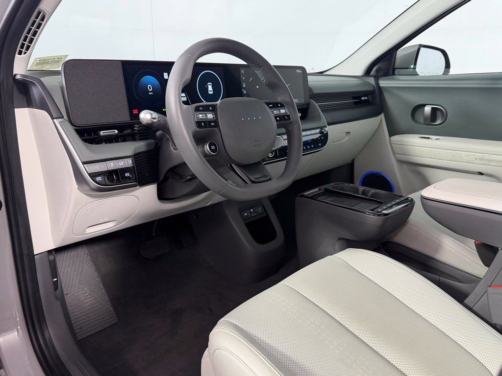Used 2025 Hyundai Ioniq 5 Limited RWD image 14