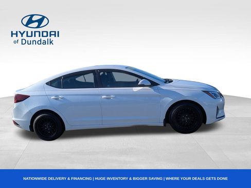 Used 2020 Hyundai Elantra SE w/ Cargo Package (C1) image 10