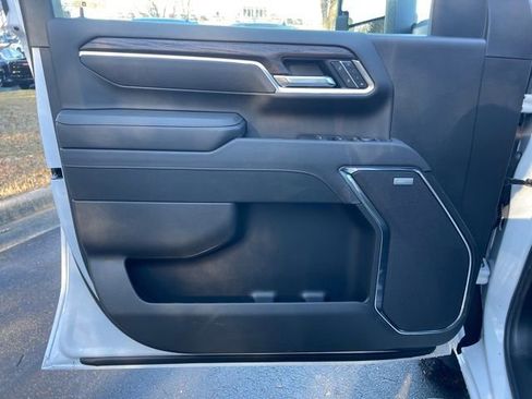 New 2026 GMC Sierra 2500 SLT w/ SLT Premium Package AWD/4WD image 17