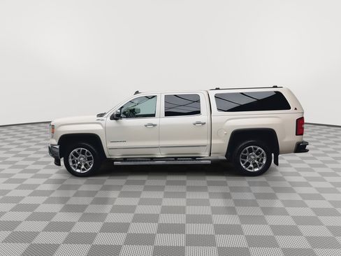 Used 2015 GMC Sierra 1500 SLT w/ SLT Crew Cab Value Package AWD/4WD image 39