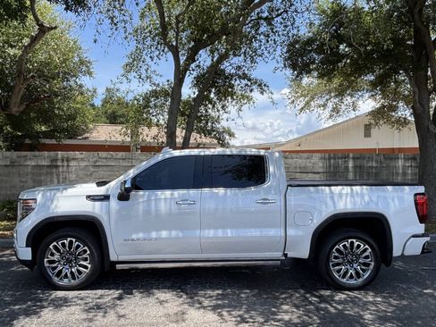 Used 2025 GMC Sierra 1500 Denali Ultimate AWD/4WD image 7