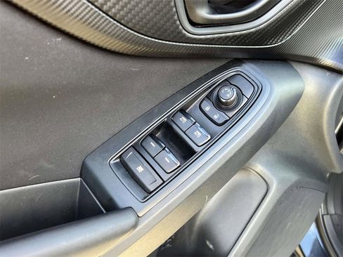 Used 2019 Subaru Crosstrek 2.0i w/ Eyesight System image 20