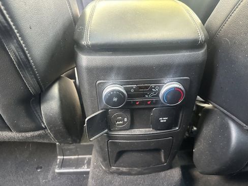 Used 2022 Ford Explorer Limited w/ Equipment Group 301A image 12