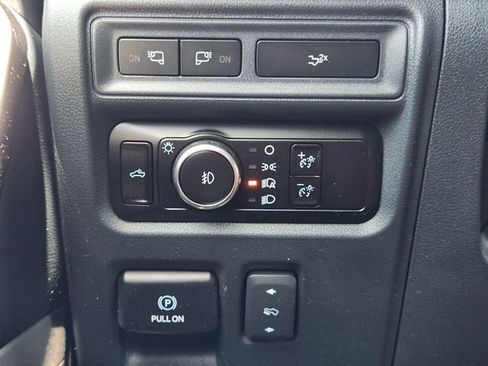 Used 2023 Ford F150 Lariat AWD/4WD image 28