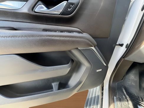 Used 2021 GMC Yukon XL Denali image 31