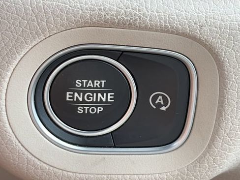 Used 2022 Mercedes-Benz GLE 350 image 30