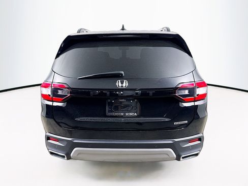 Certified 2024 Honda Pilot Touring image 33