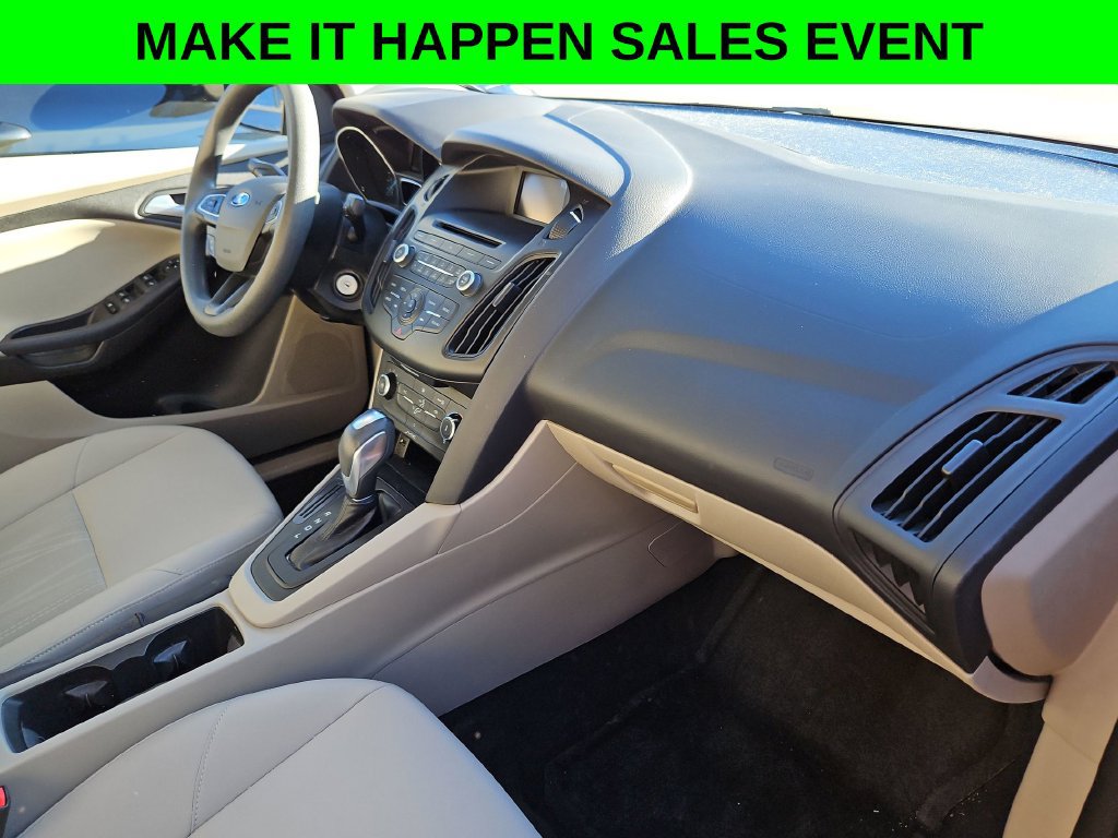 Used 2015 Ford Focus SE FWD image 31