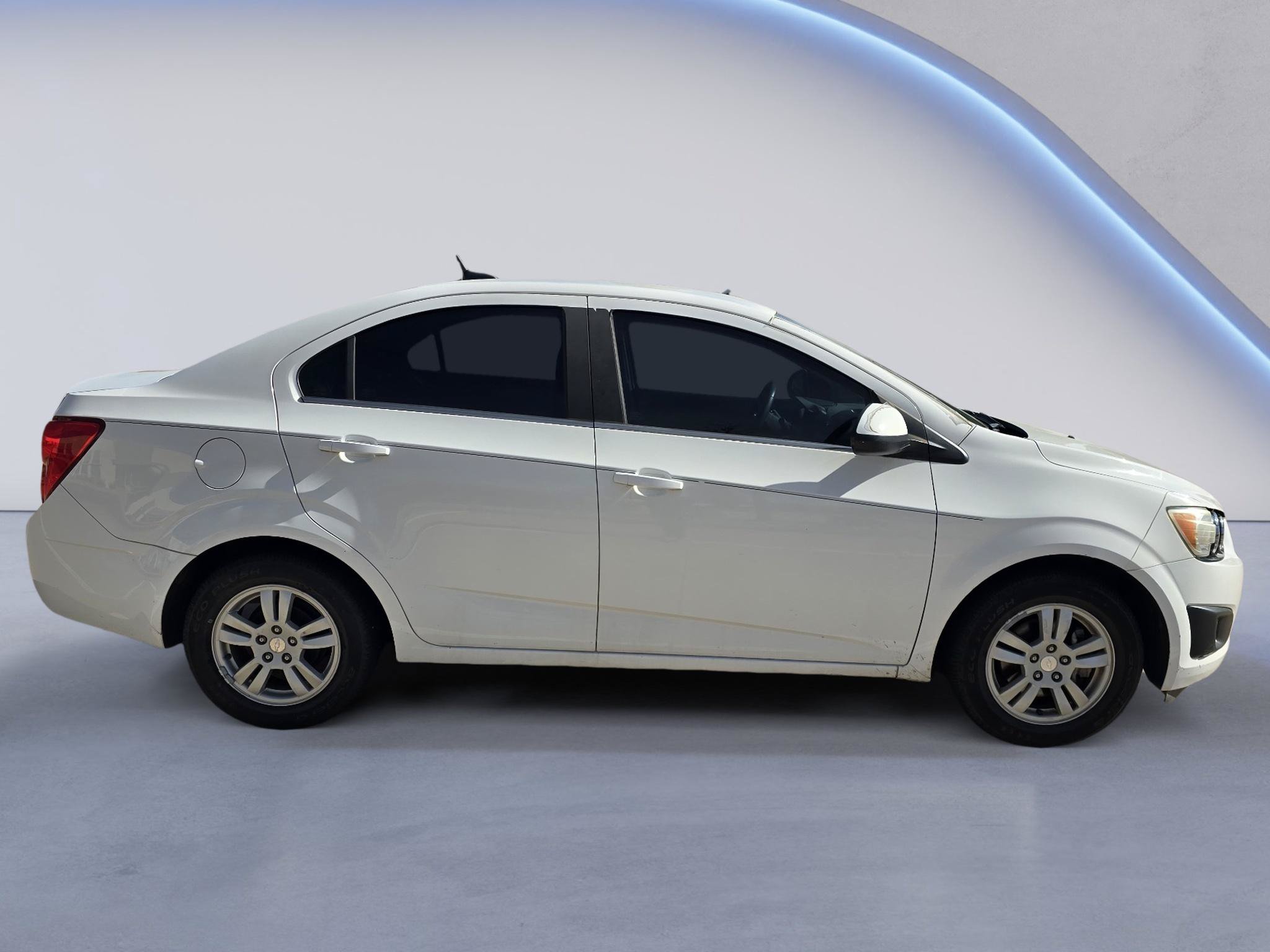 Used 2014 Chevrolet Sonic LT FWD image 7