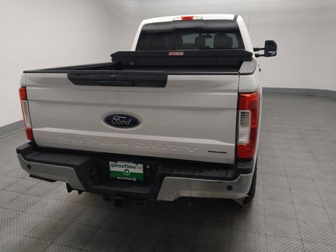 Used 2018 Ford F250 XLT w/ XLT Value Package AWD/4WD image 7