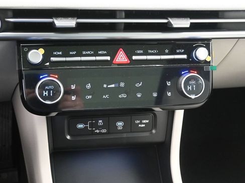 New 2026 Hyundai Tucson Limited AWD/4WD image 19