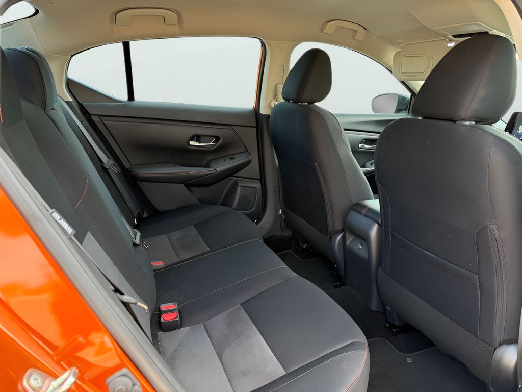 Used 2025 Nissan Sentra SR FWD image 10