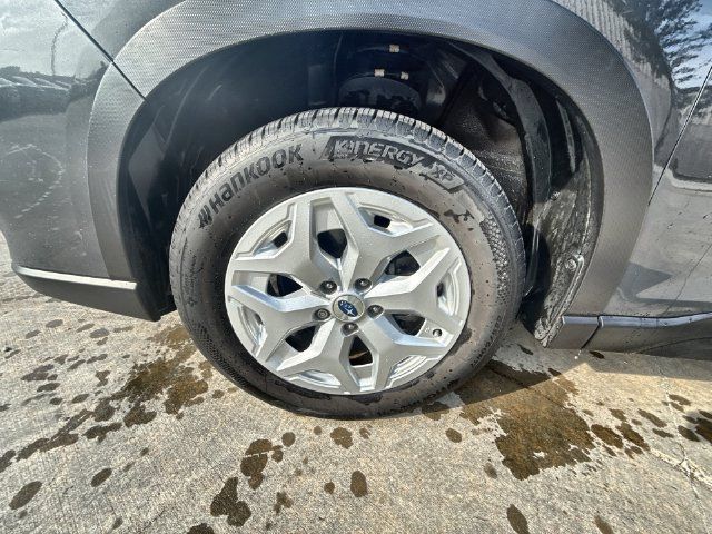 Used 2021 Subaru Forester AWD/4WD image 10