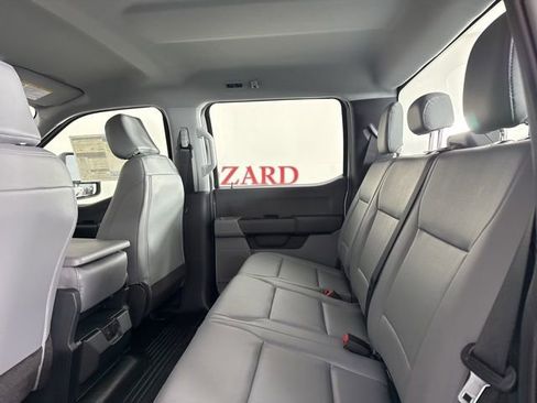 New 2026 Ford F250 XL w/ XL Chrome Package image 17
