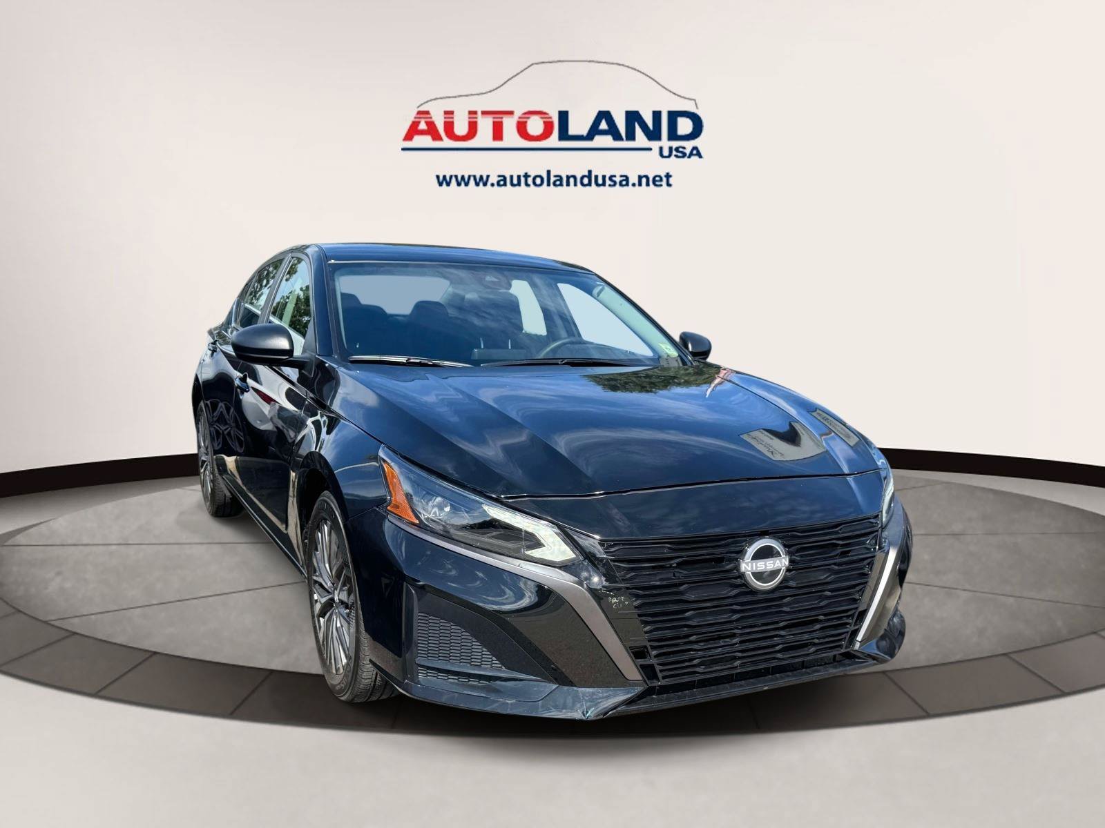 Used 2026 Nissan Altima 2.5 SV AWD/4WD image 2