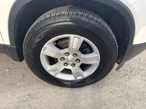Used 2011 GMC Acadia SLE FWD image 23