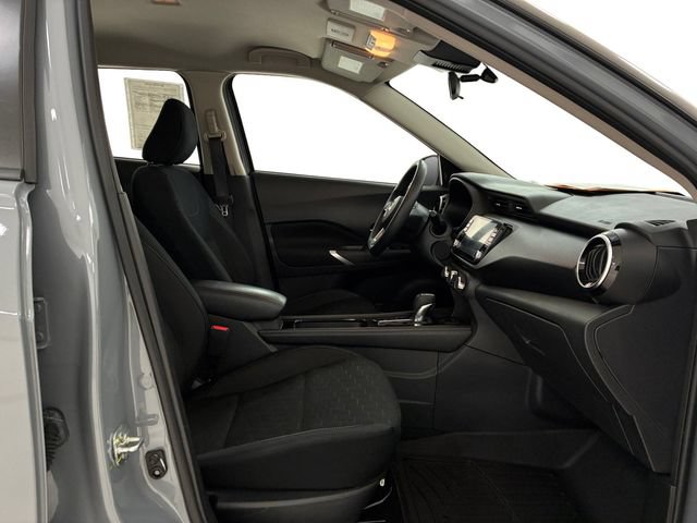 Used 2024 Nissan Kicks SV FWD image 14