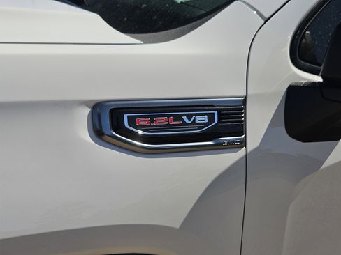 New 2026 GMC Sierra 1500 AT4 w/ AT4 Premium Package image 7