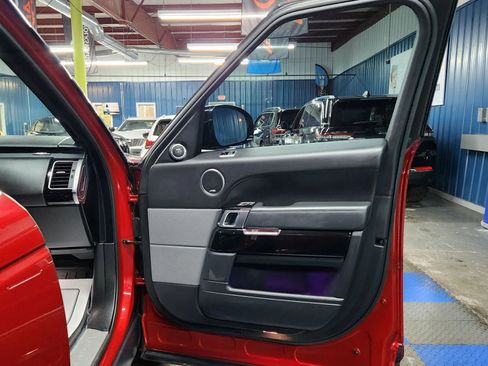 Used 2021 Land Rover Range Rover Sport HST image 11