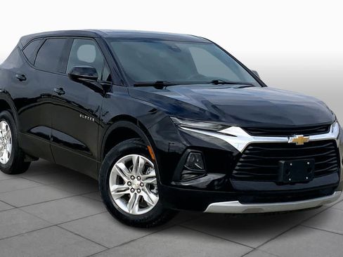 Used 2022 Chevrolet Blazer LT image 2