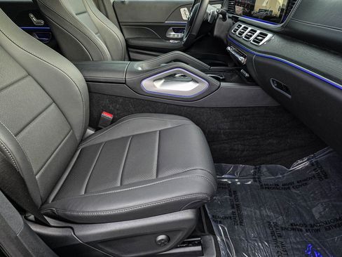 New 2025 Mercedes-Benz GLS 450 4MATIC image 40