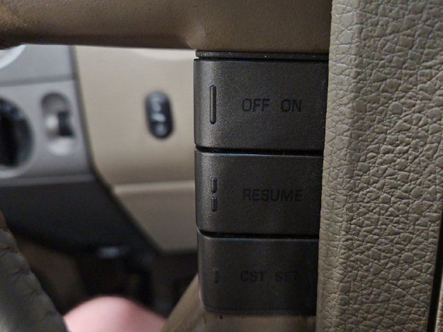 Used 2004 Ford F150 Lariat RWD image 34