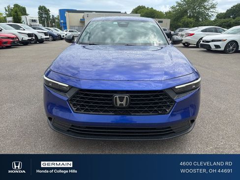 Used 2024 Honda Accord Sport image 2