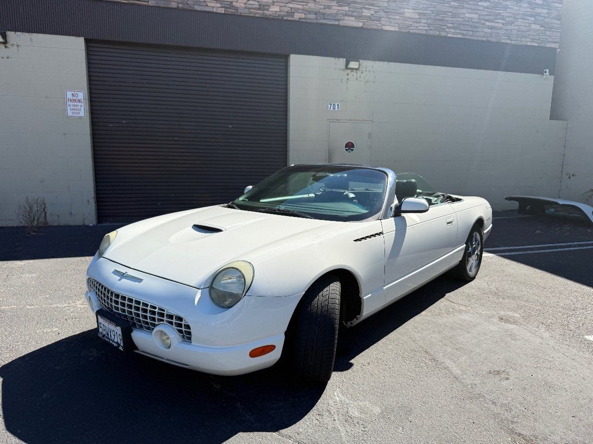 Used 2002 Ford Thunderbird RWD image 4