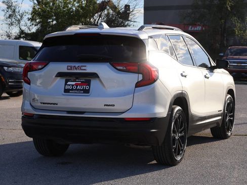 Used 2020 GMC Terrain SLE w/ Driver Convenience Package image 9