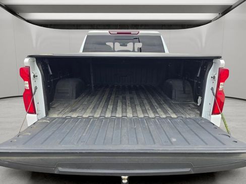Used 2022 Chevrolet Silverado 1500 LTZ w/ LTZ Convenience Package II AWD/4WD image 28