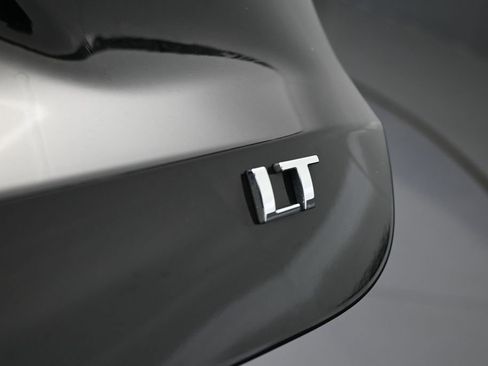 Used 2025 Chevrolet Trax LT w/ Driver Confidence Package FWD image 31