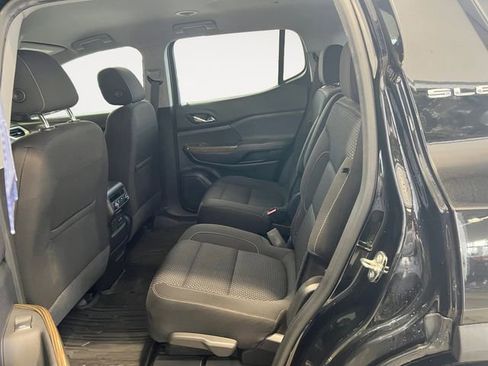 Used 2023 GMC Acadia SLE w/ Driver Convenience Package image 11