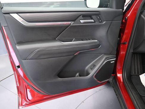 New 2025 GMC Acadia Elevation w/ Elevation Premium Package image 19