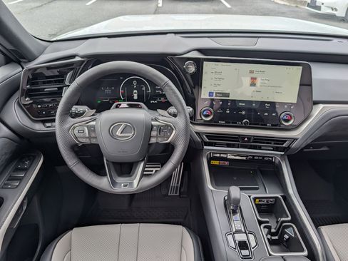 New 2026 Lexus TX 500h AWD image 16