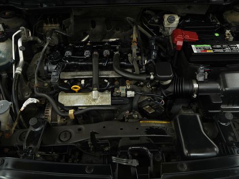 Used 2019 Nissan Kicks S image 29