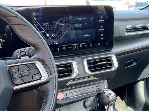 Used 2024 Ford Mustang GT Premium image 7