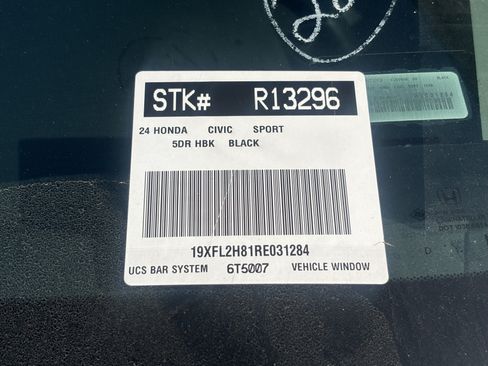 Used 2024 Honda Civic Sport image 4