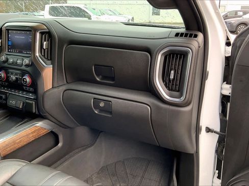 Used 2020 Chevrolet Silverado 1500 High Country w/ Technology Package image 17