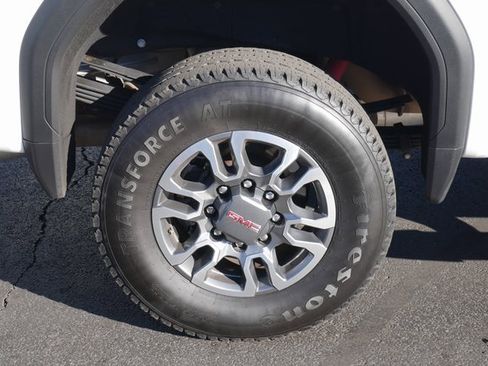 Used 2023 GMC Sierra 3500 SLT w/ SLT Premium Package image 14