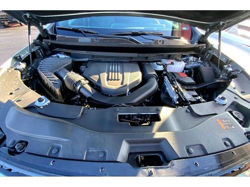 Used 2026 Chevrolet Traverse Z71 w/ Driver Confidence Package AWD/4WD image 12