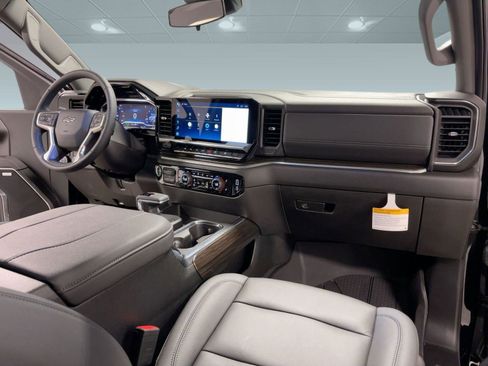 Used 2025 Chevrolet Silverado 1500 RST w/ Convenience Package II image 29