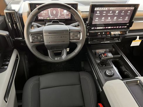 New 2026 GMC Hummer EV 4x4 Crew Cab image 13