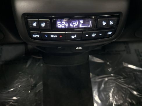 Used 2023 Hyundai Palisade Limited image 25