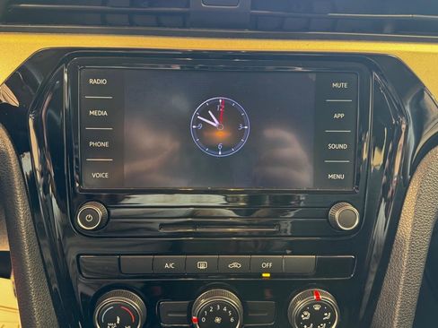 Used 2021 Volkswagen Passat 2.0T S image 20